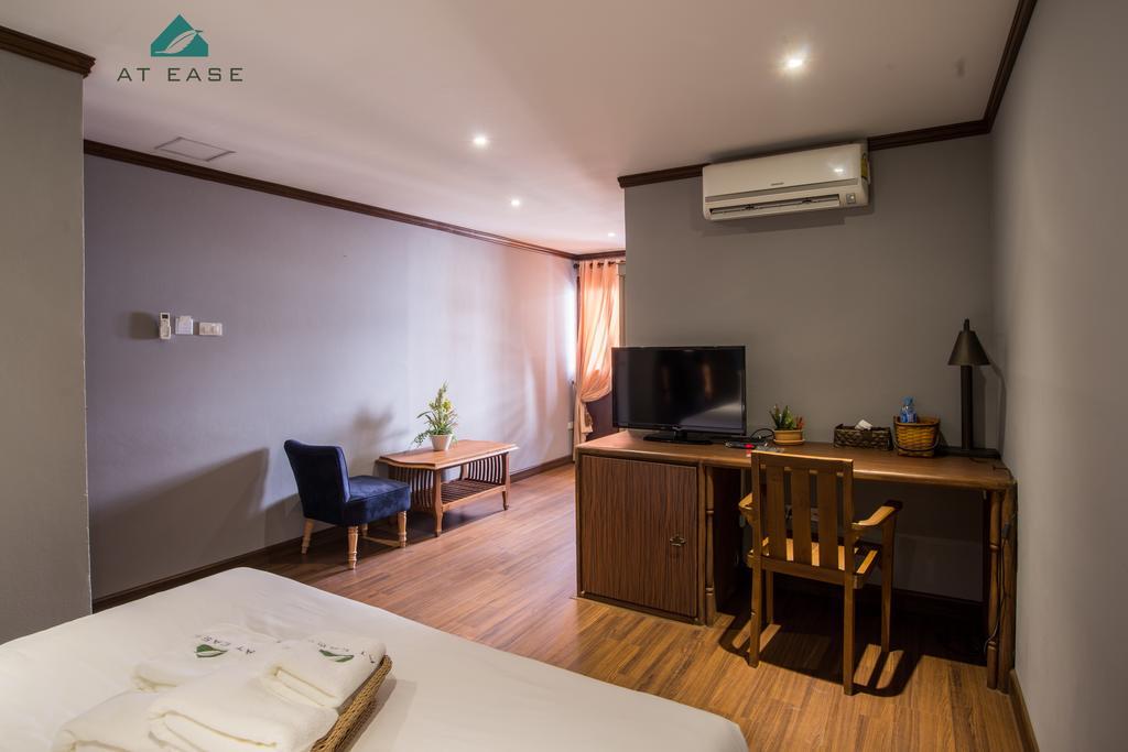 Hotel At Ease Bijou à Chiang Mai Chambre photo