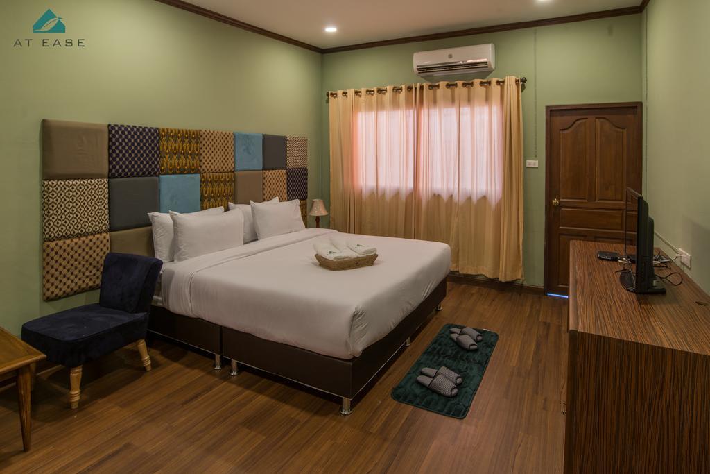 Hotel At Ease Bijou à Chiang Mai Chambre photo