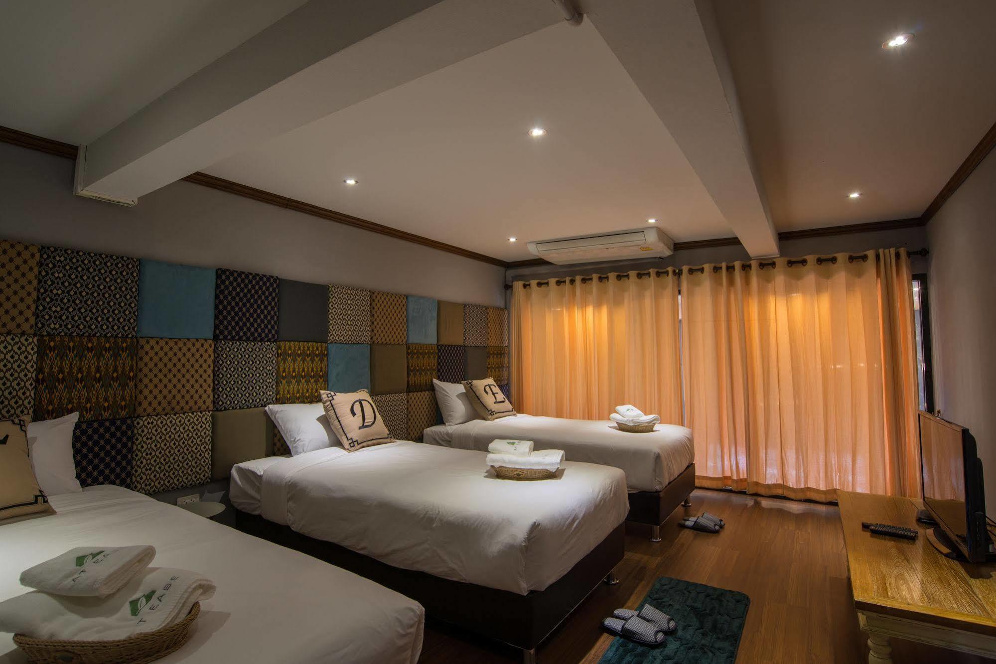 Hotel At Ease Bijou à Chiang Mai Extérieur photo